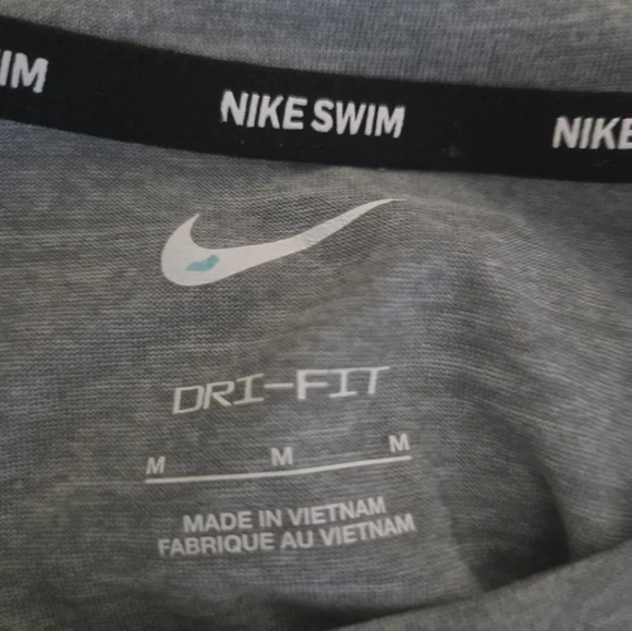 Nike Men's Heather Gray Short Sleeve Tee - Picture 2 of 4